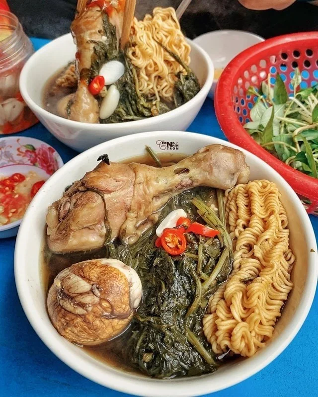 my ga tan food tour Hanoi winter